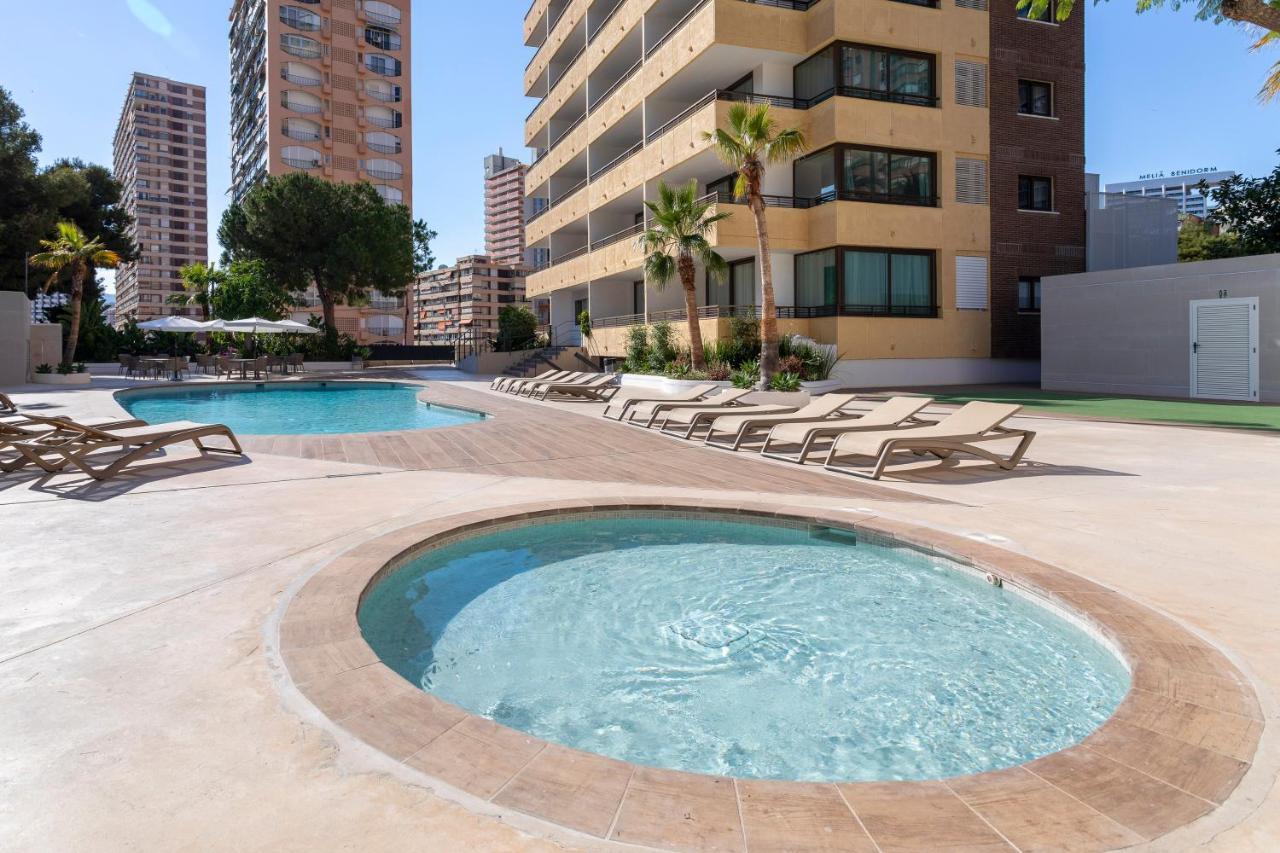 Halley Hotel & Apartments Affiliated By Melia Benidorm Exterior foto