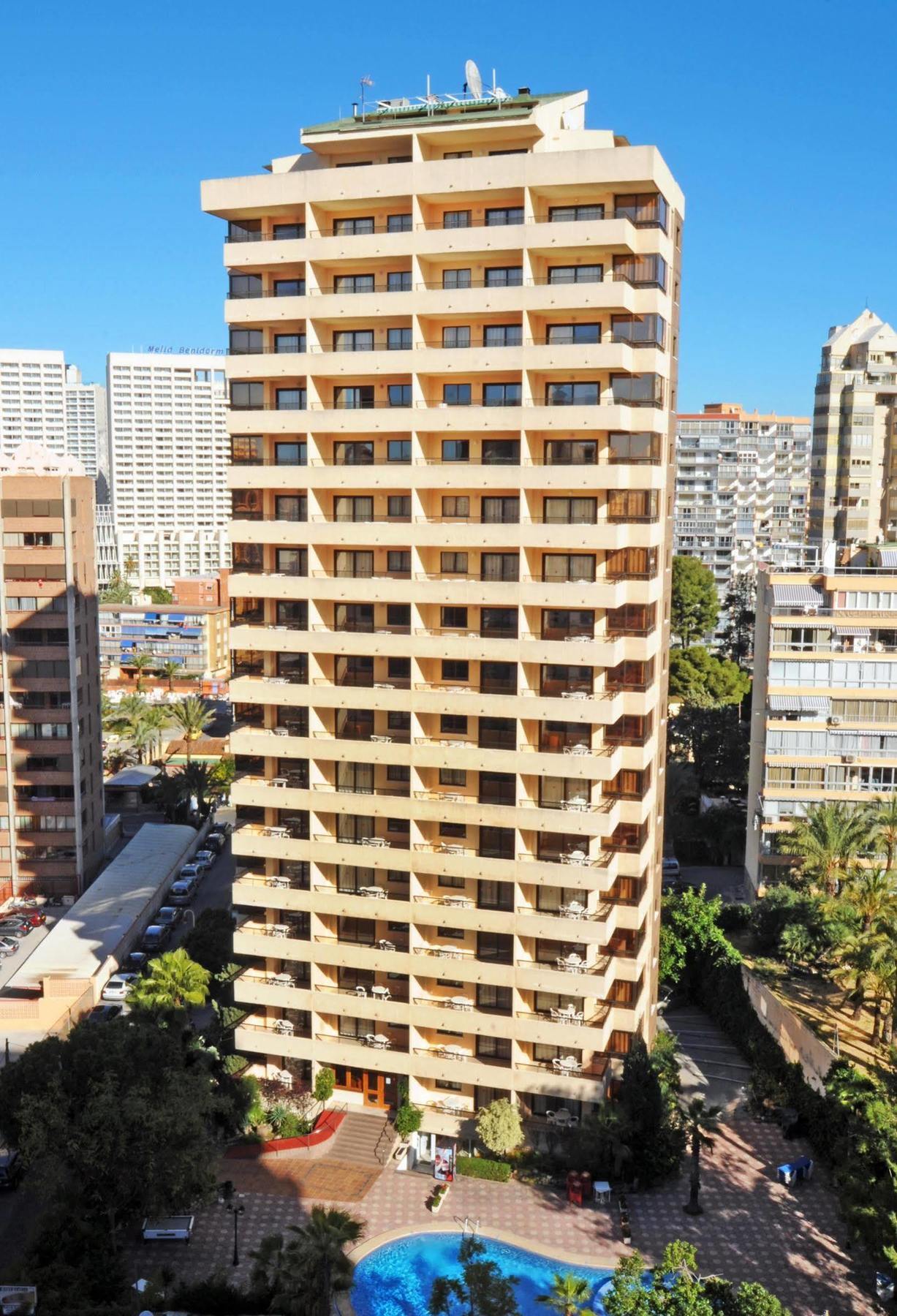 Halley Hotel & Apartments Affiliated By Melia Benidorm Exterior foto