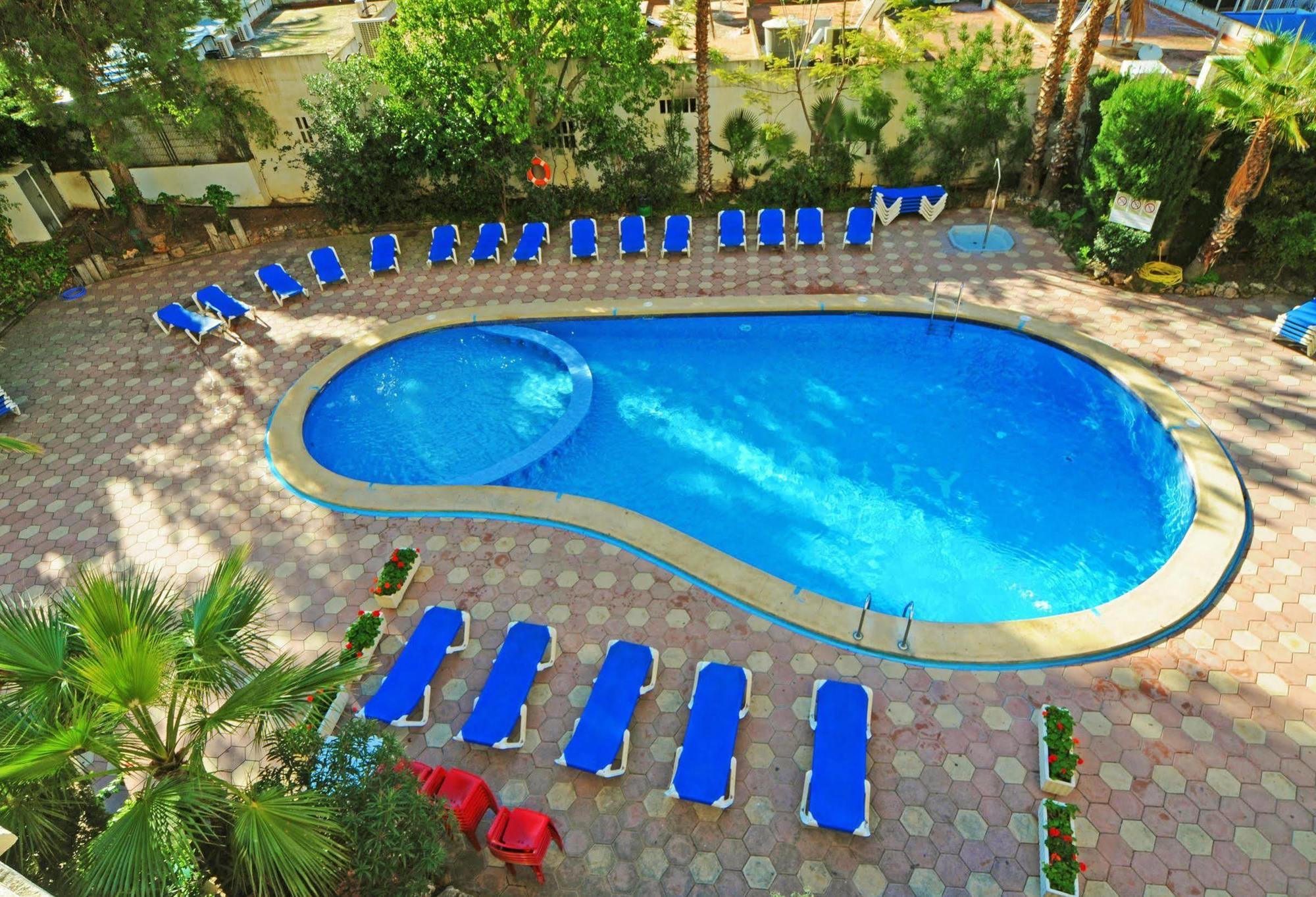 Halley Hotel & Apartments Affiliated By Melia Benidorm Exterior foto